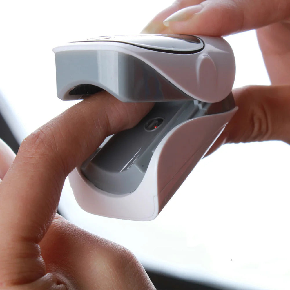 Oxymètre de pouls au doigt OLED — Moniteur de saturation en oxygène du sang et de la fréquence cardiaque, oxymètre médical numérique avec mesure de la respiration.