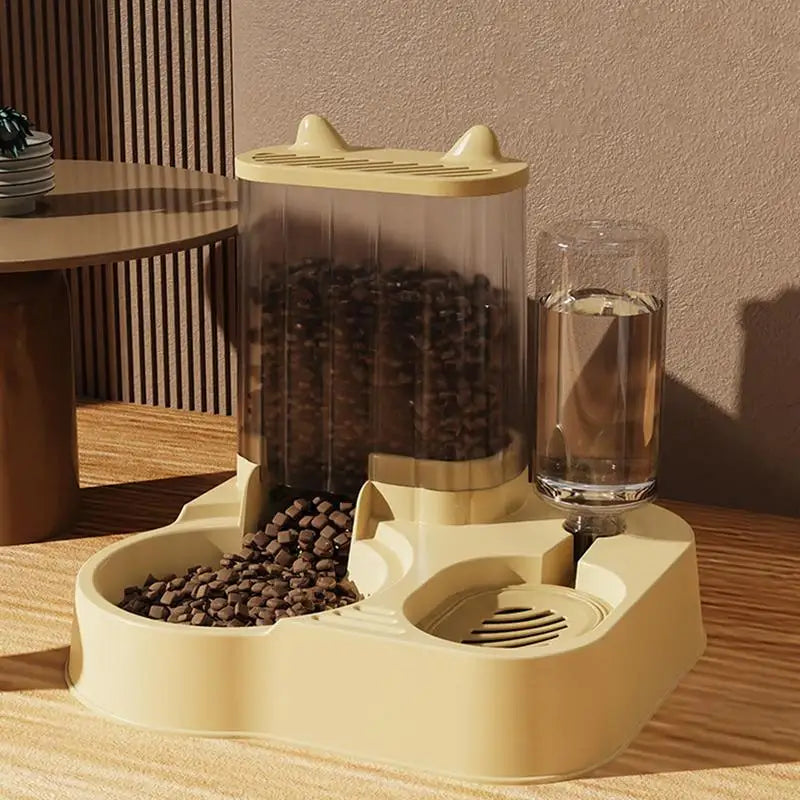 Distributeur automatique de nourriture et d’eau pour chat et chien.
