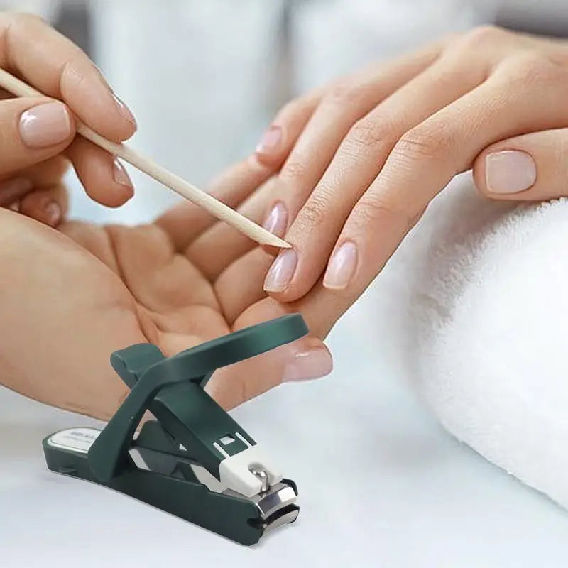 Coupe-Ongles pour Seniors Sans Éclaboussures avec Loupe Intégrée